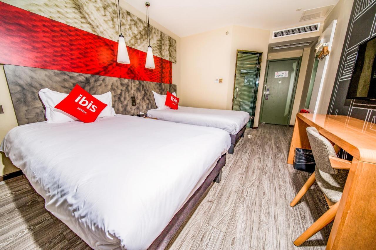 Ibis Chengdu Meizhou Center Екстер'єр фото
