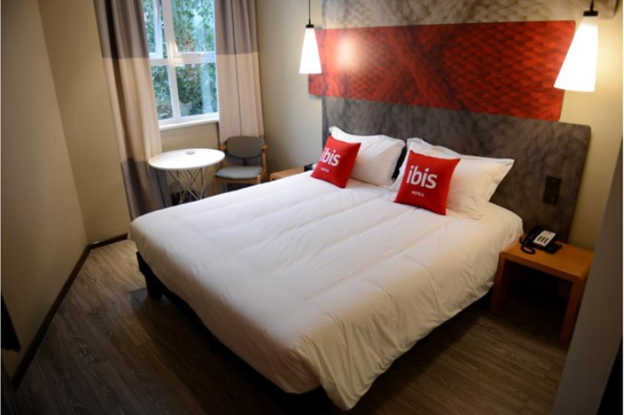 Ibis Chengdu Meizhou Center Екстер'єр фото