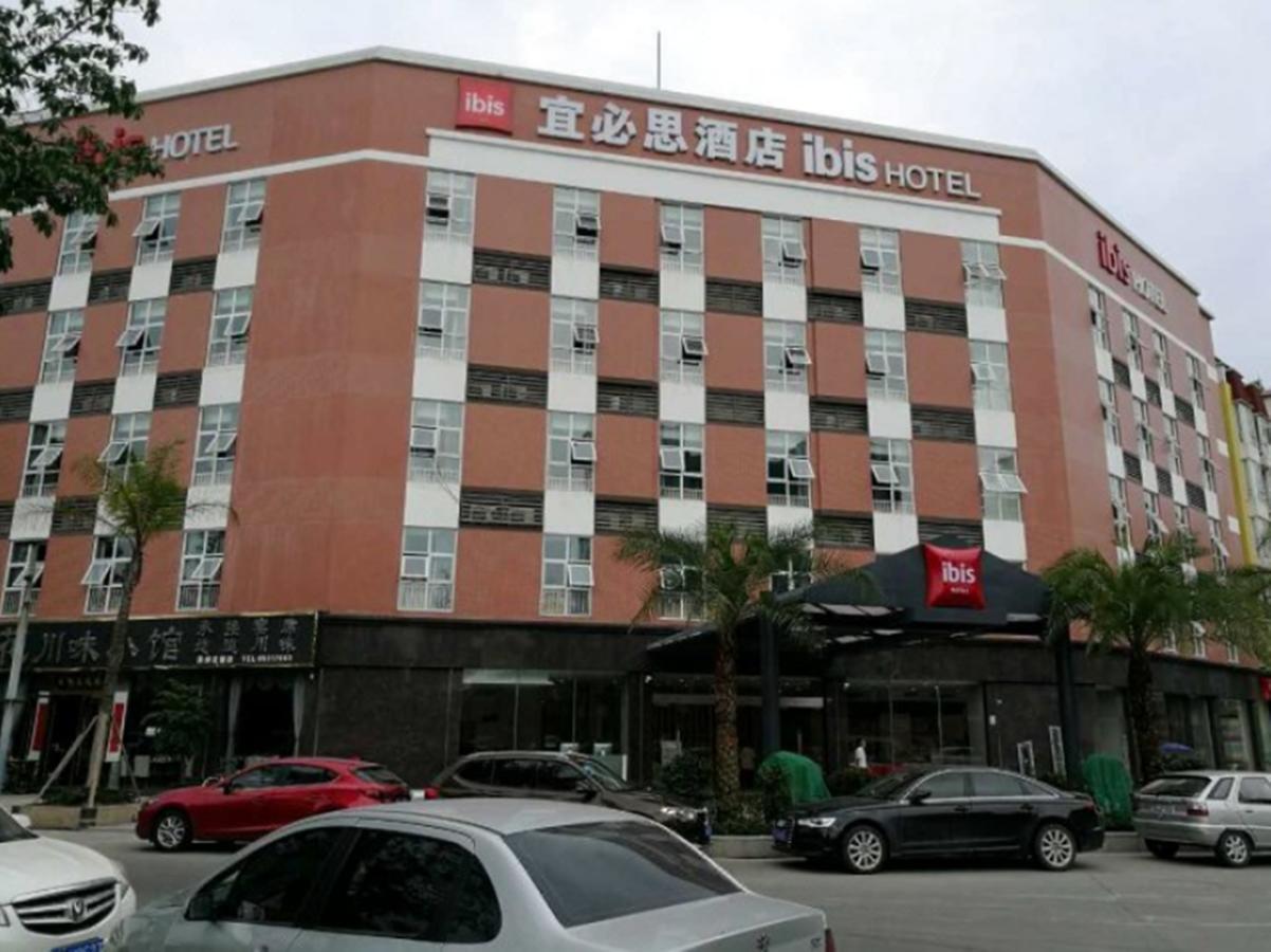 Ibis Chengdu Meizhou Center Екстер'єр фото