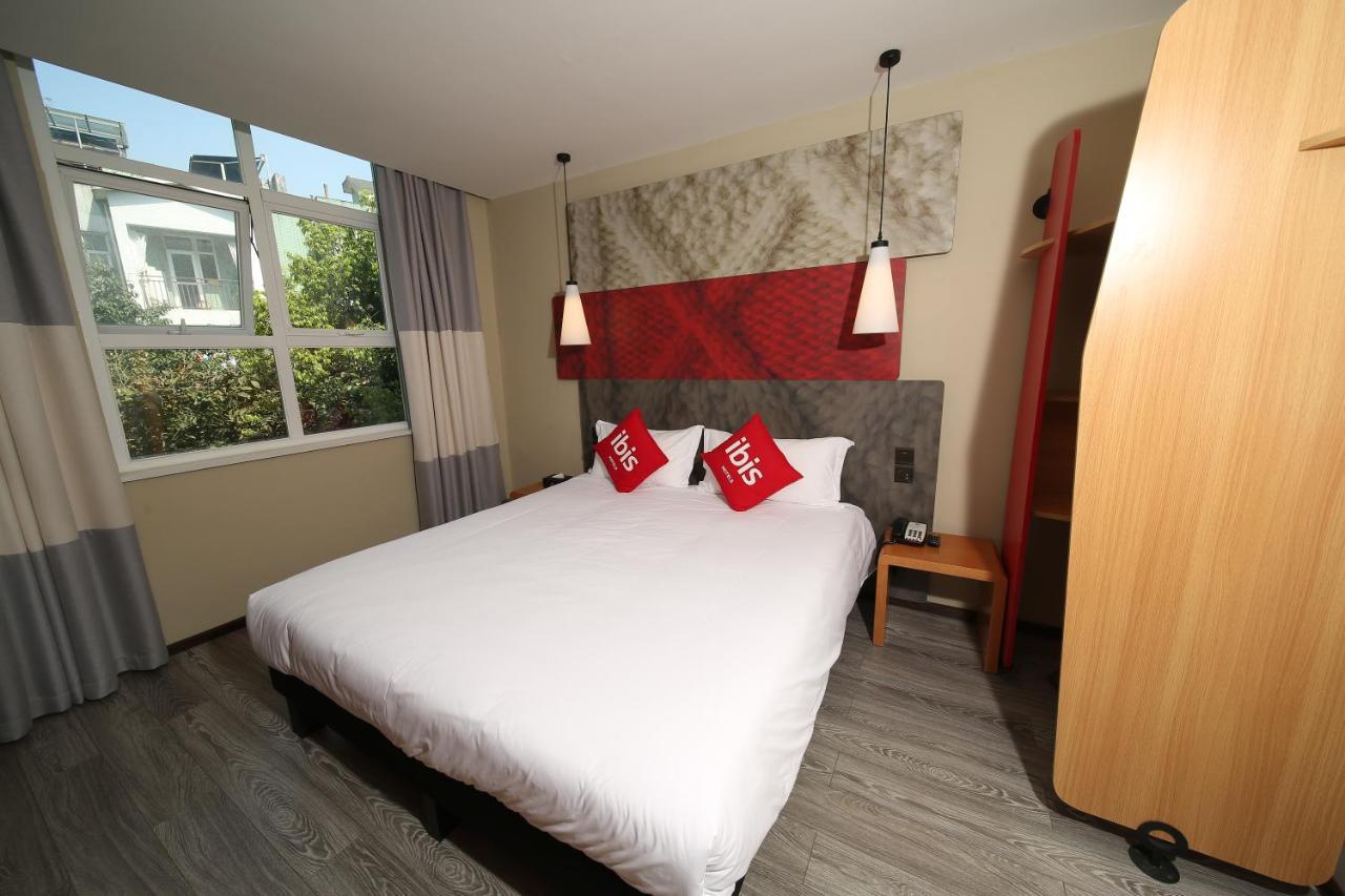 Ibis Chengdu Meizhou Center Екстер'єр фото