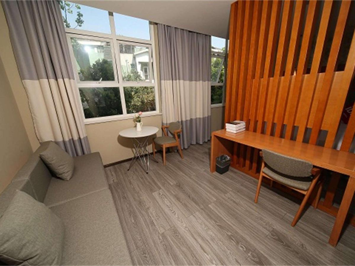 Ibis Chengdu Meizhou Center Екстер'єр фото